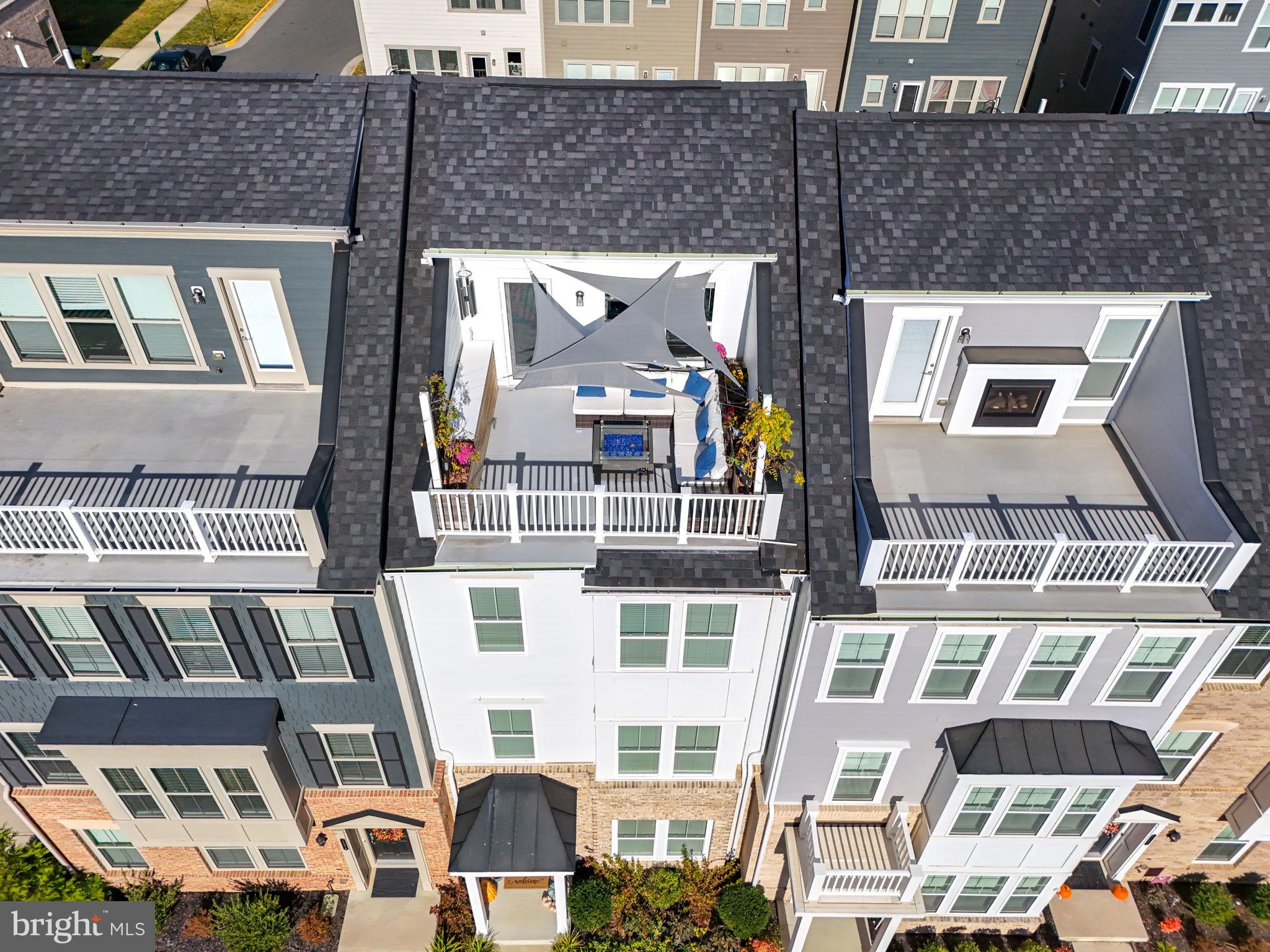 17372 Redshank Road Dumfries, VA 22026 - Photo 3 of 80 Wait until you see this roof top terrace yourself!