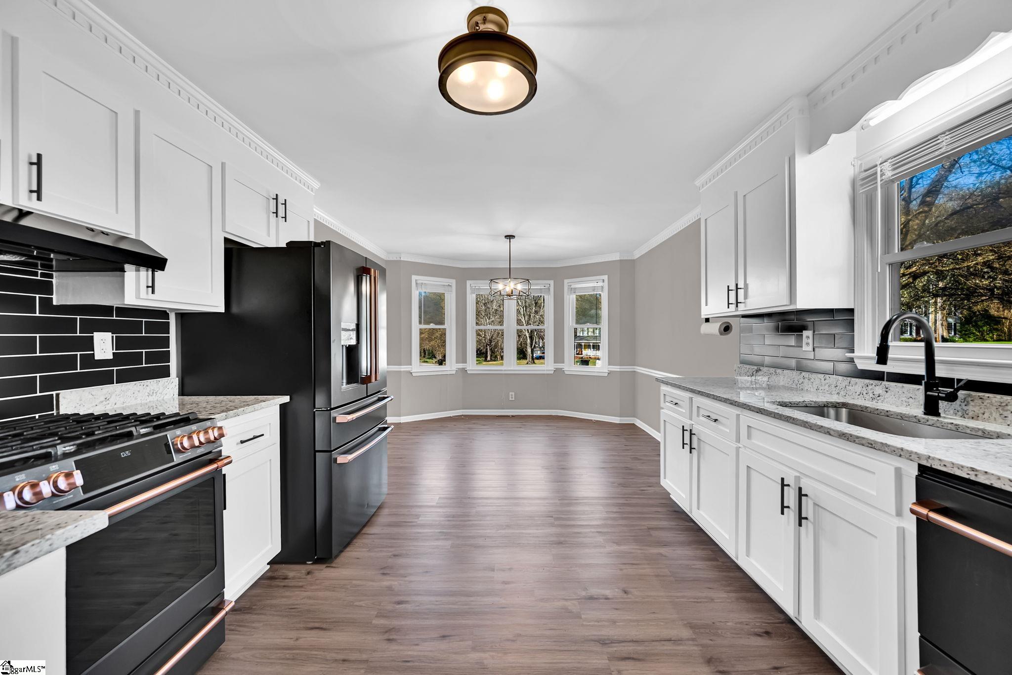 1509 Crestview Road Easley, SC 29642 - Photo 15 of 45