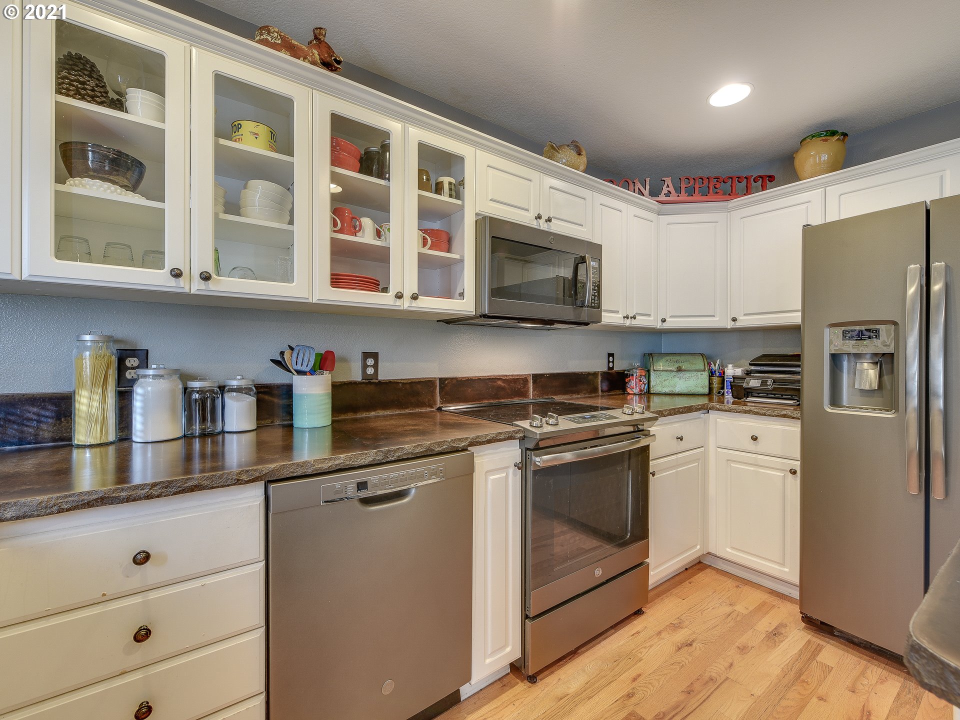 22036 Southwest Grahams Ferry Road, Unit C Tualatin, OR 97062 - Photo 14 of 28 Gallery Image 14
