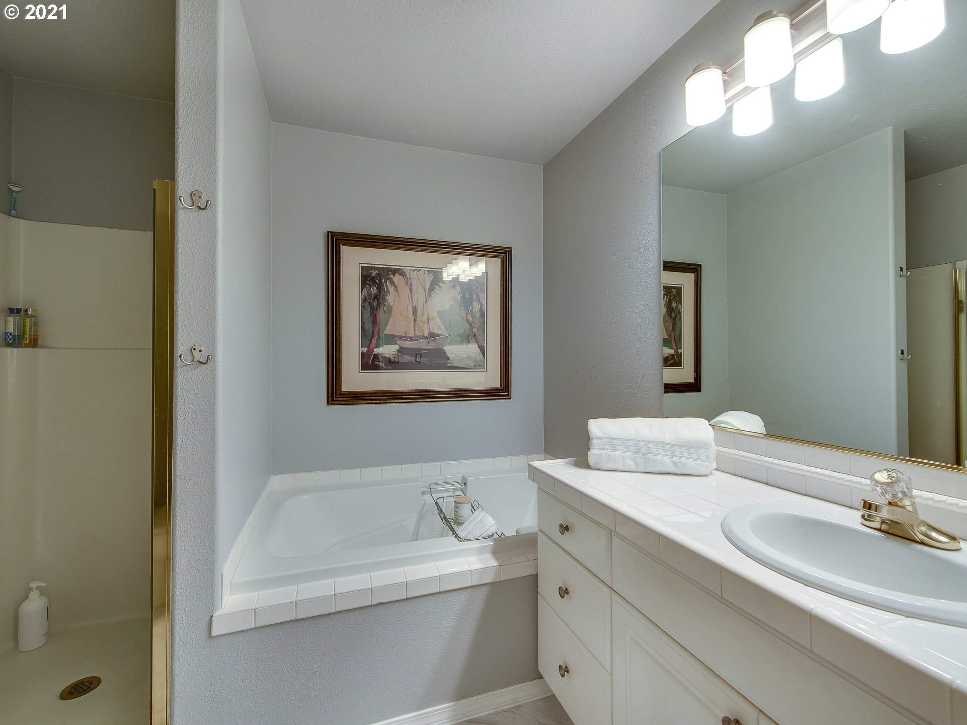 22036 Southwest Grahams Ferry Road, Unit C Tualatin, OR 97062 - Photo 19 of 28 Gallery Image 19