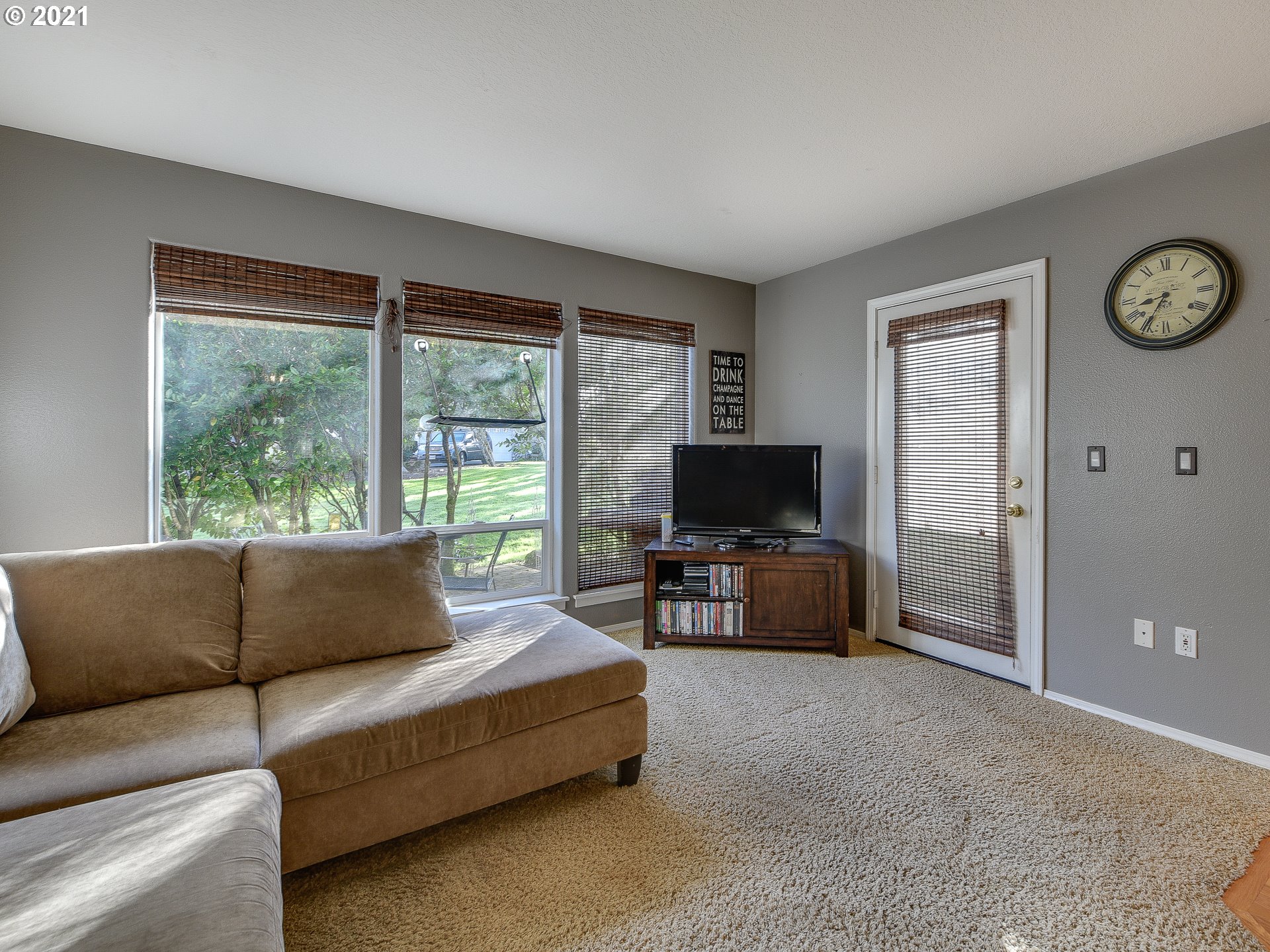 22036 Southwest Grahams Ferry Road, Unit C Tualatin, OR 97062 - Photo 5 of 28 Gallery Image 5