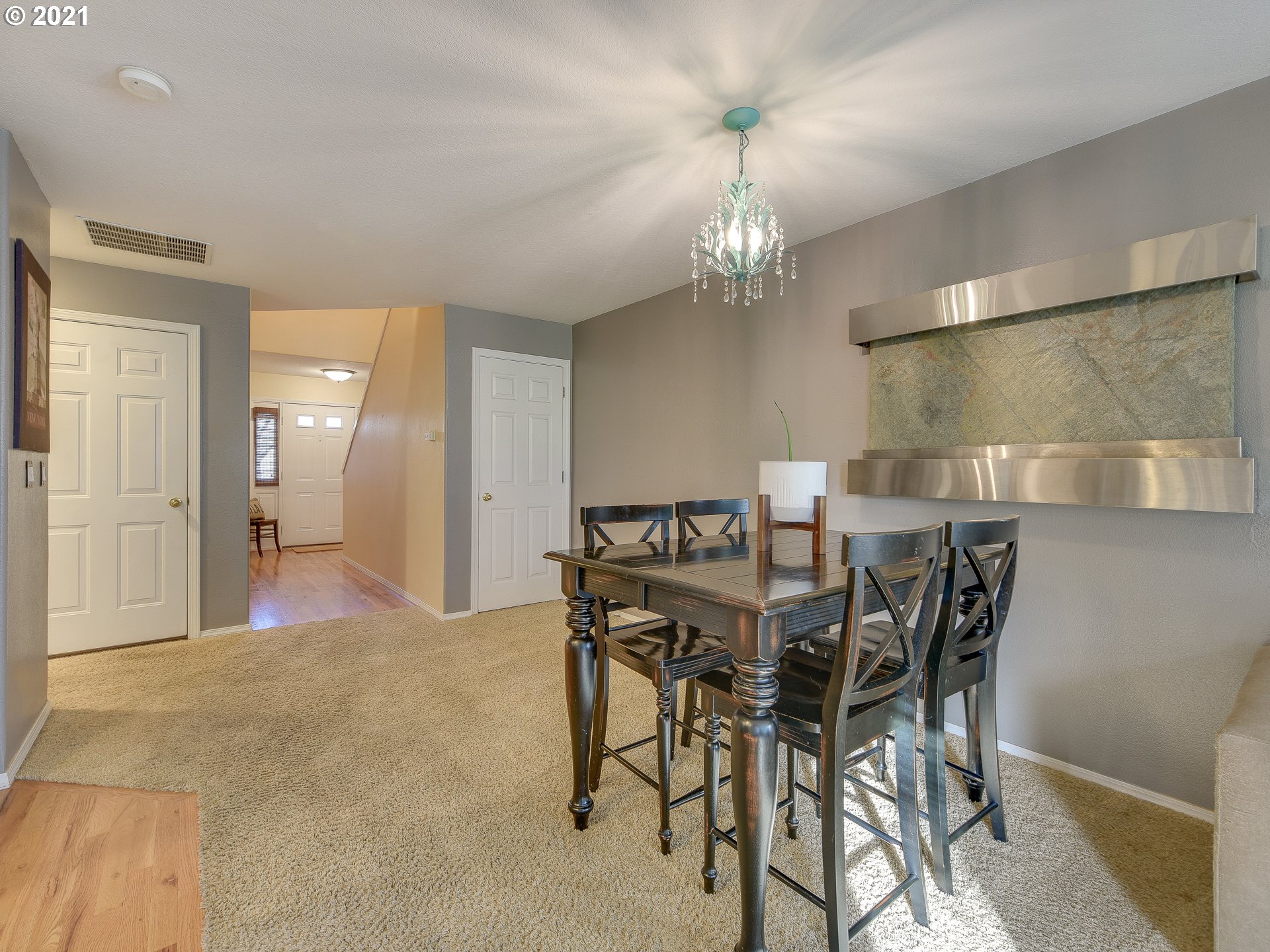 22036 Southwest Grahams Ferry Road, Unit C Tualatin, OR 97062 - Photo 7 of 28 Gallery Image 7