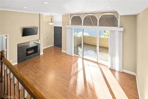 $4,000 | 5242 Lindley Avenue, Encino, CA 91316