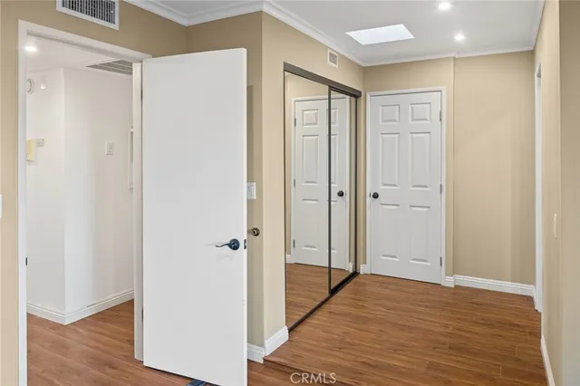 $4,000 | 5242 Lindley Avenue, Encino, CA 91316