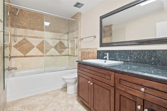 $4,000 | 5242 Lindley Avenue, Encino, CA 91316