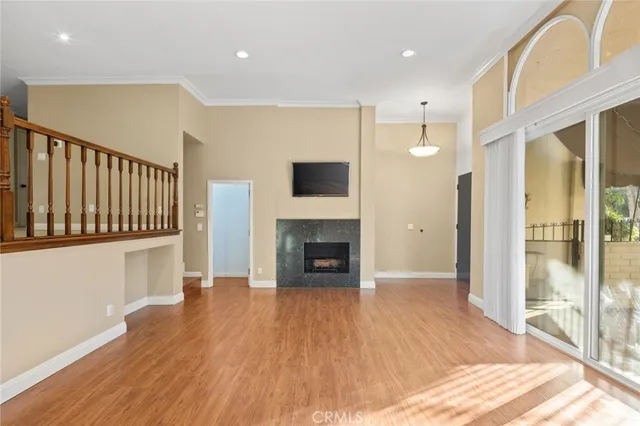 $4,000 | 5242 Lindley Avenue, Encino, CA 91316