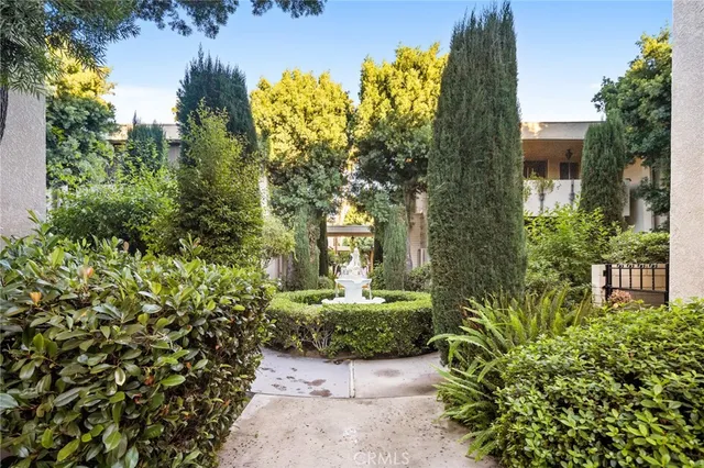 $4,000 | 5242 Lindley Avenue, Encino, CA 91316