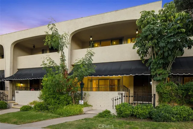 $4,000 | 5242 Lindley Avenue, Encino, CA 91316