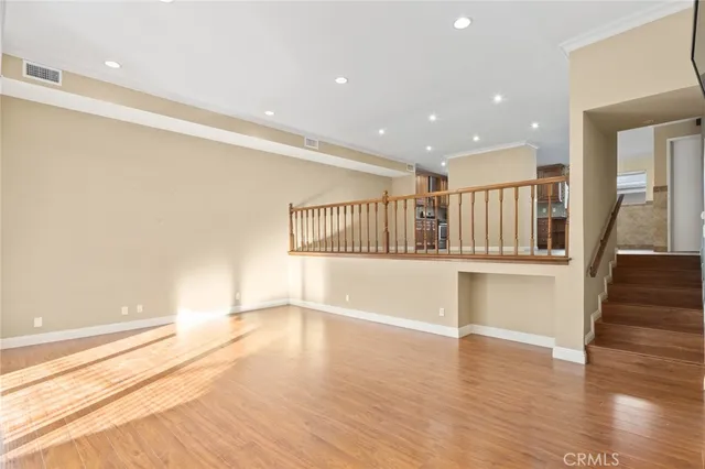 $4,000 | 5242 Lindley Avenue, Encino, CA 91316