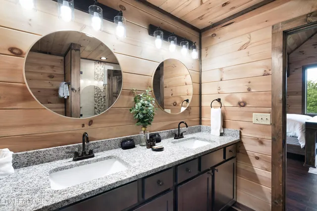 $1,394,000 | 842 Vixen Run, Gatlinburg, TN 37738