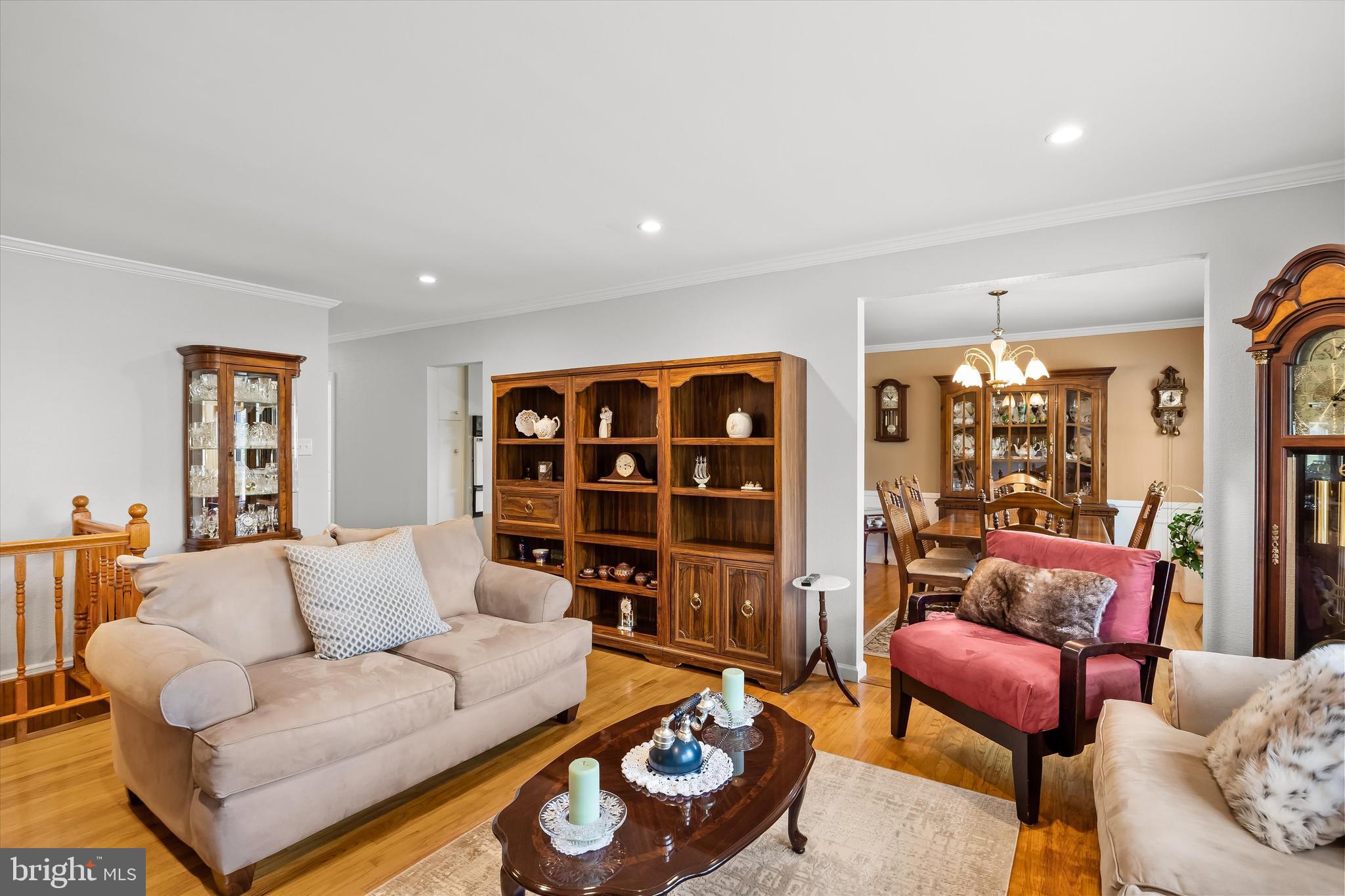 2523 Church Road Cinnaminson, NJ 08077 - Photo 11 of 34 Living Room