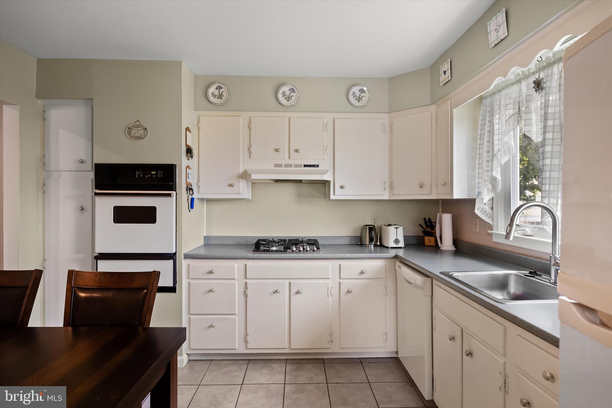 2523 Church Road Cinnaminson, NJ 08077 - Photo 15 of 34 Kitchen