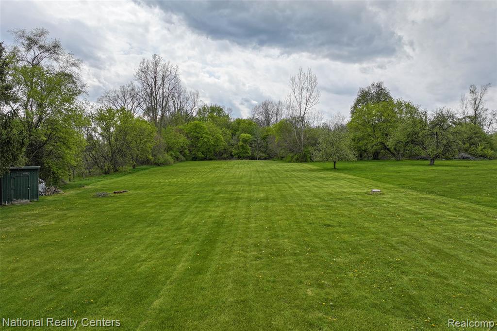 4347 North Gale Road Davison, MI 48423 - Photo 15 of 46