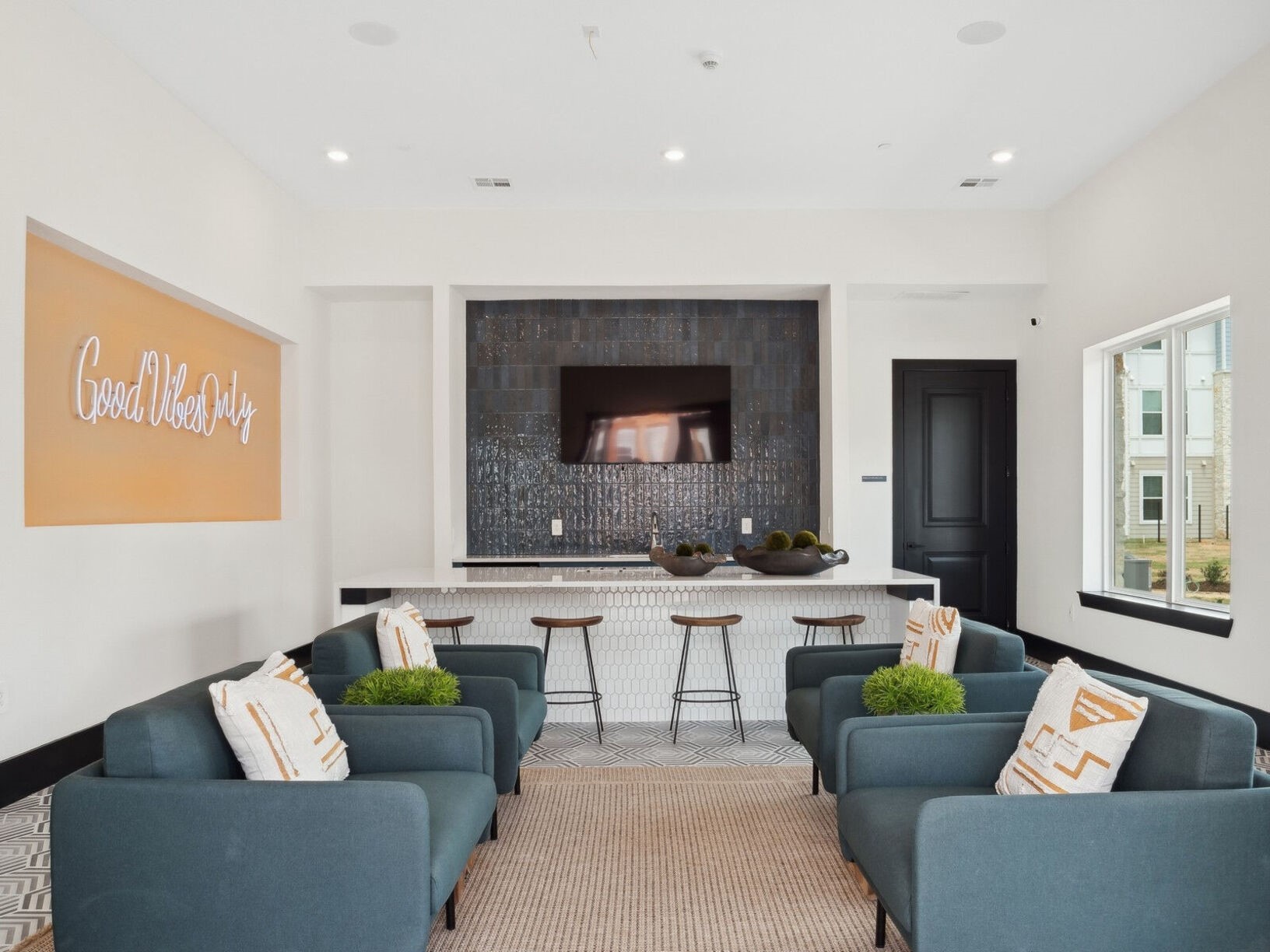 23100 Clay Road, Unit 2106 Katy, TX 77493 - Photo 19 of 29 a living room with furniture and a flat screen tv