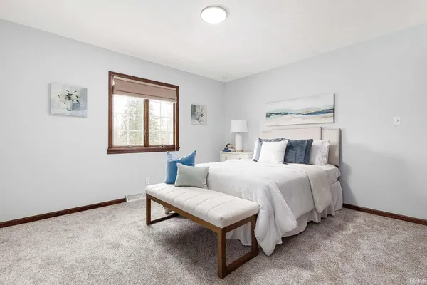 $664,900 | 17470 Skyline Drive, South Bend, IN 46614