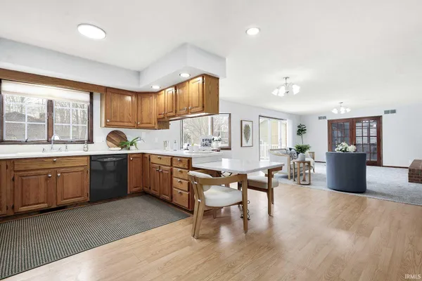 $664,900 | 17470 Skyline Drive, South Bend, IN 46614