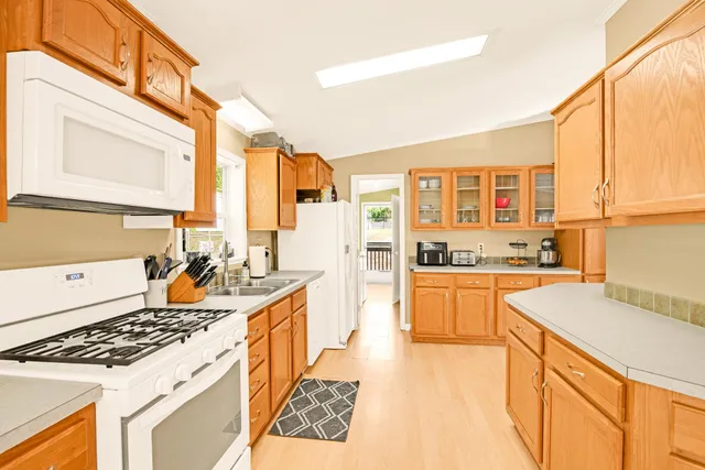 $214,900 | 4 Ivy Lane, Farmington, NH 03835