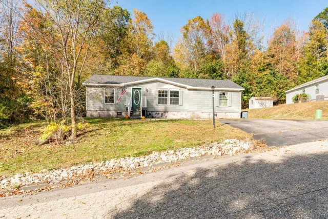 $214,900 | 4 Ivy Lane, Farmington, NH 03835