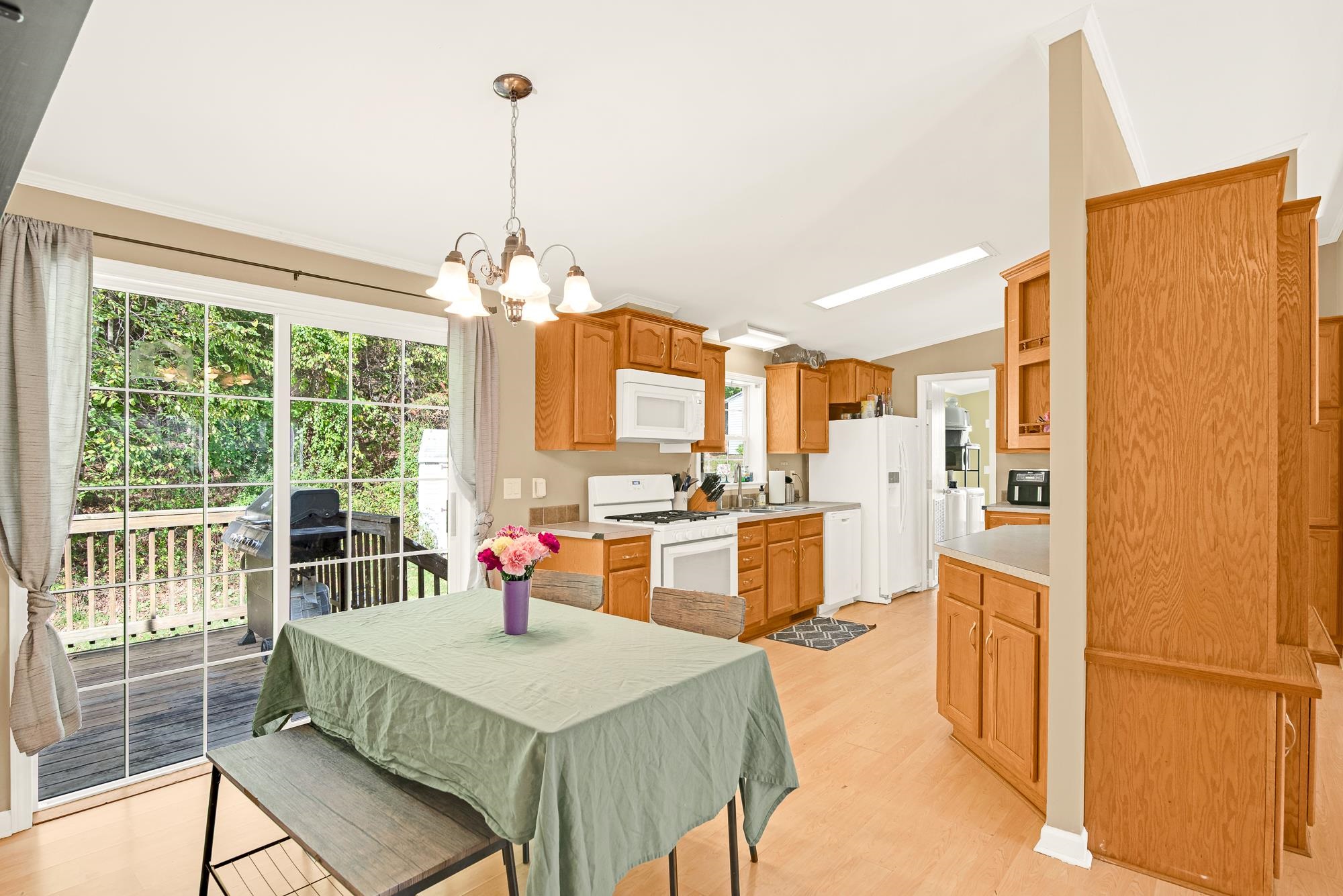 4 Ivy Lane Farmington, NH 03835 - Photo 8 of 38