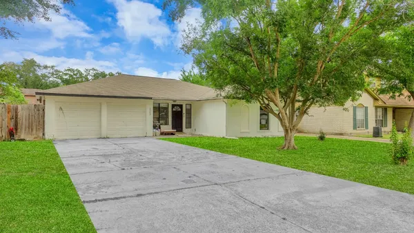 $275,000 | 223 Kirkaldy Drive, Houston, TX 77015