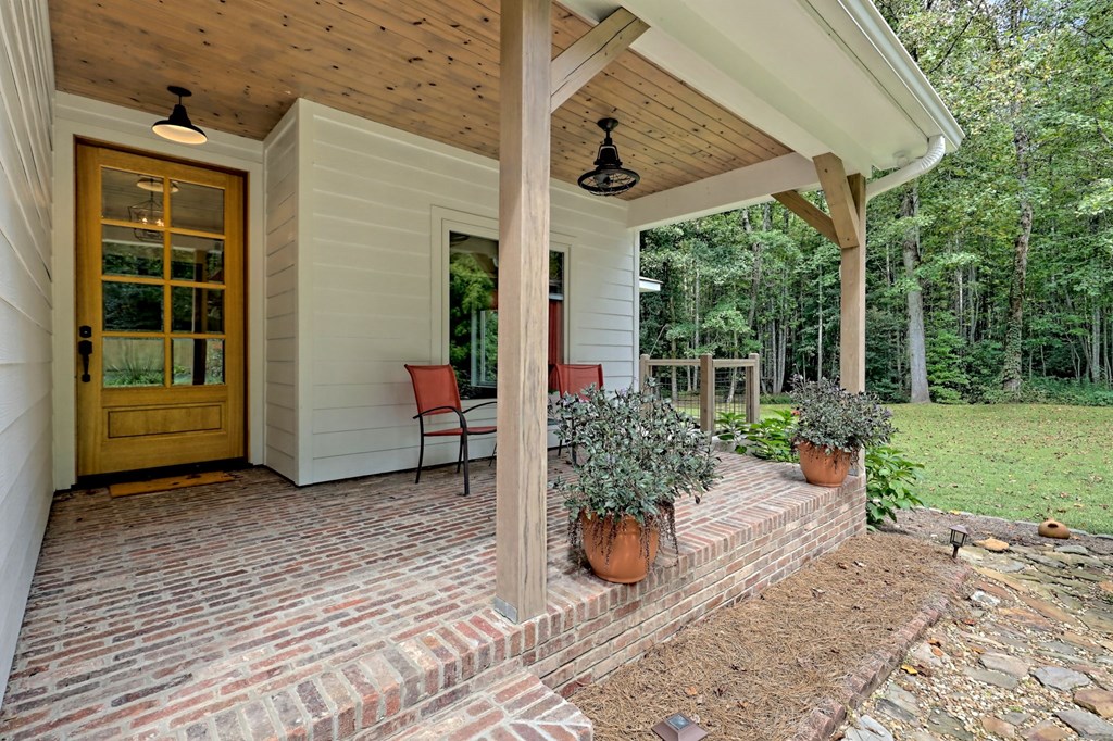 6000 Bridge Creek Road Tiger, GA 30576 - Photo 4 of 58 Gallery Image 4