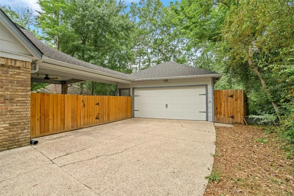 $675,000 | 77 South Placid Hill Circle, Spring, TX 77381