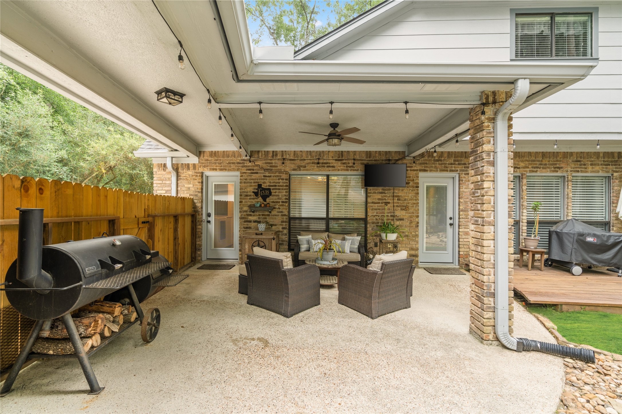 77 South Placid Hill Circle Spring, TX 77381 - Photo 38 of 48 Covered patio with access to the laundry room and formal dining room.
