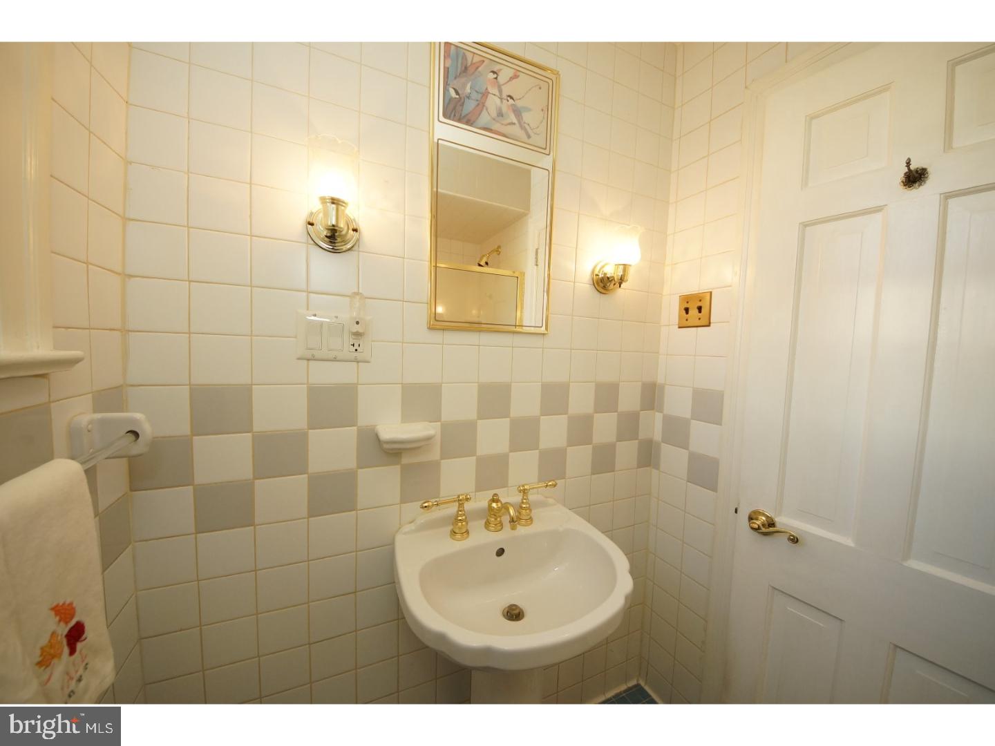 30 Georgetown Road Bordentown, NJ 08505 - Photo 9 of 22 Bathroom