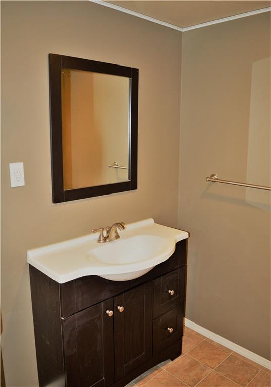 456 South Eberhart Road Butler, PA 16001 - Photo 13 of 25 Master Bath