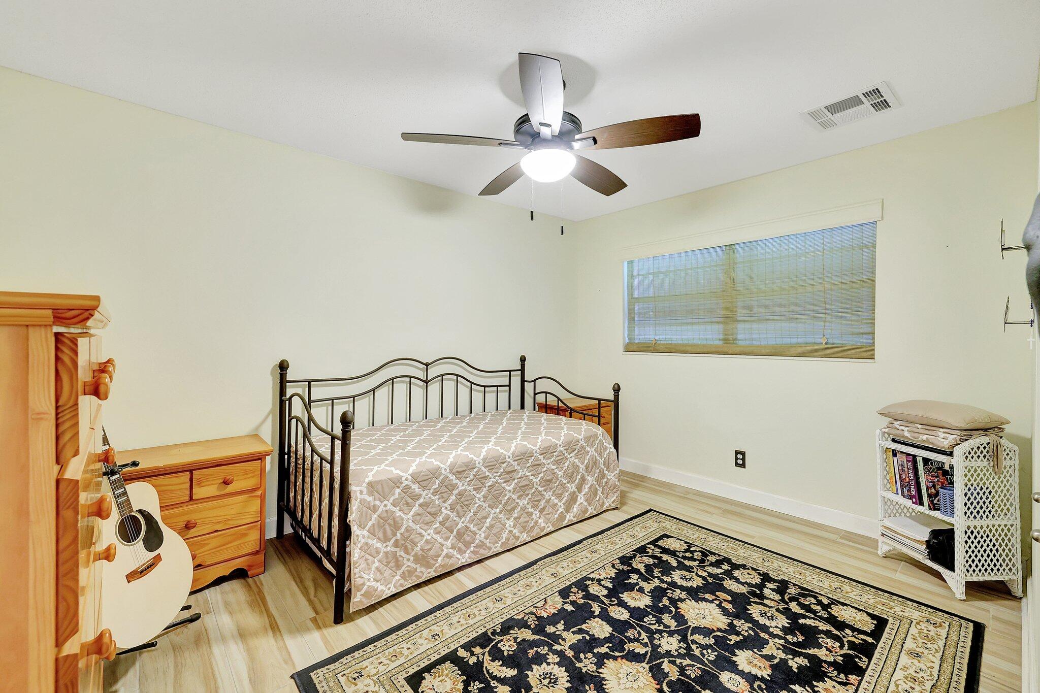 2950 Southeast Ocean Boulevard, Unit 585 Stuart, FL 34996 - Photo 21 of 36 21-web-or-mls-632A9181