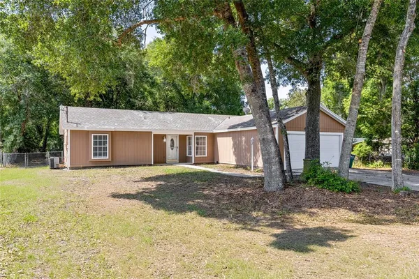 $334,000 | 45 Lake Drive, DeBary, FL 32713