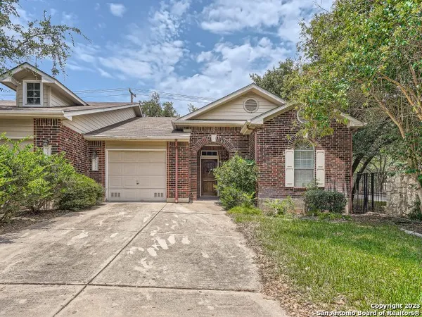 $1,685 | 7722 Wexford Square, San Antonio, TX 78240