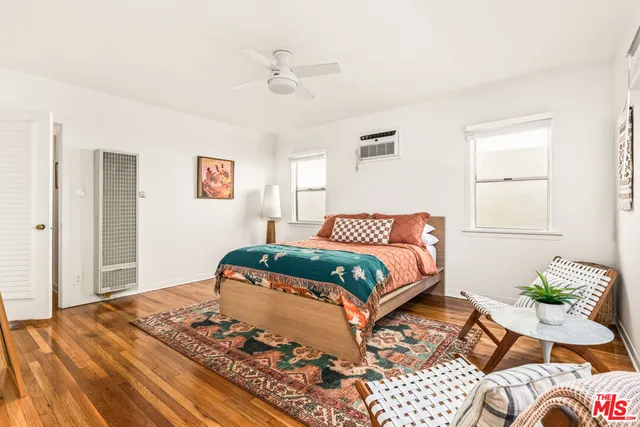 $6,900 | 329 South Reeves Drive, Beverly Hills, CA 90212