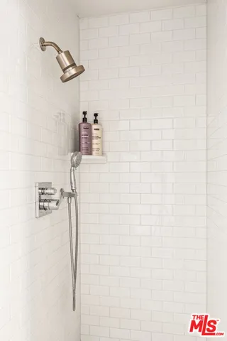 $6,900 | 329 South Reeves Drive, Beverly Hills, CA 90212