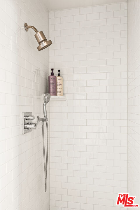 329 South Reeves Drive Beverly Hills, CA 90212 - Photo 27 of 29