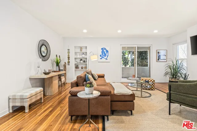 $6,900 | 329 South Reeves Drive, Beverly Hills, CA 90212