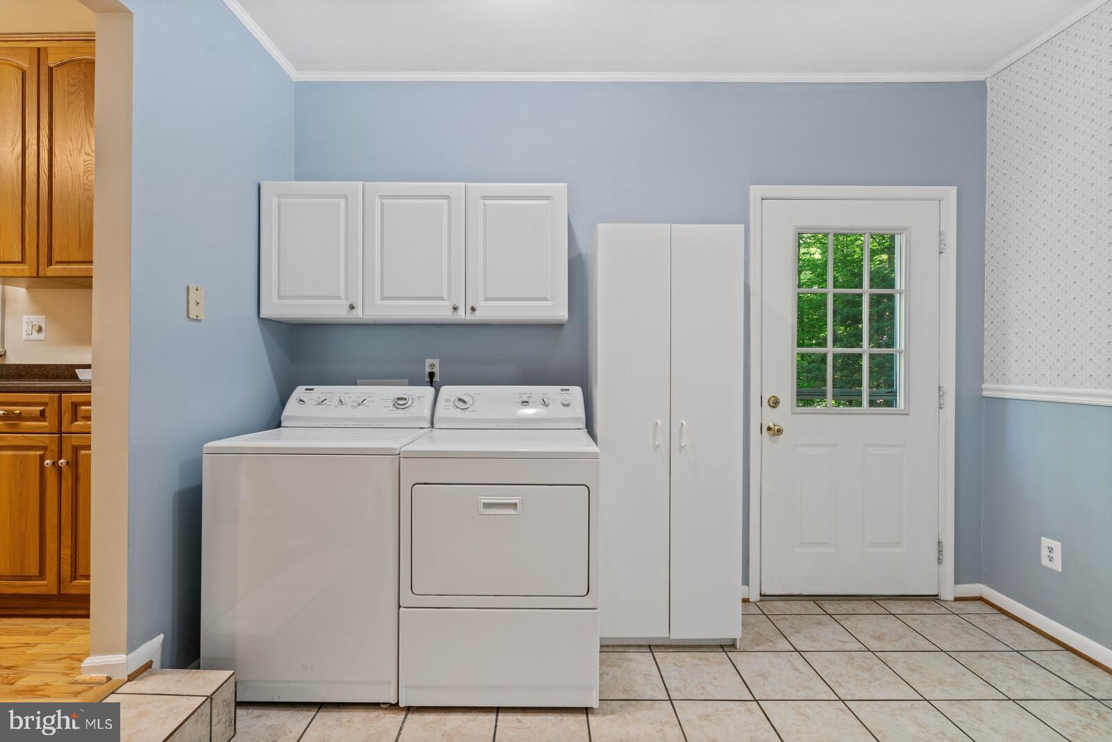 6580 Davis Ford Road Manassas, VA 20111 - Photo 14 of 38 Laundry off the kitchen, opens to garage/back door