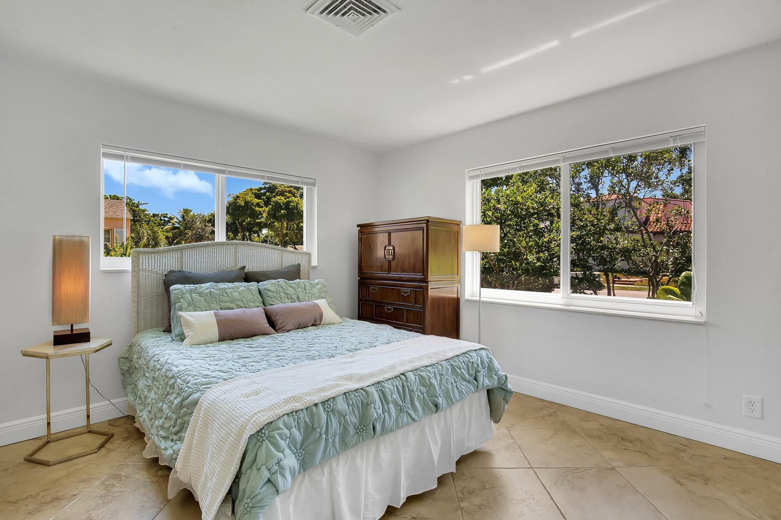 253 Costello Road West Palm Beach, FL 33405 - Photo 15 of 27 guest bedroom/3rd