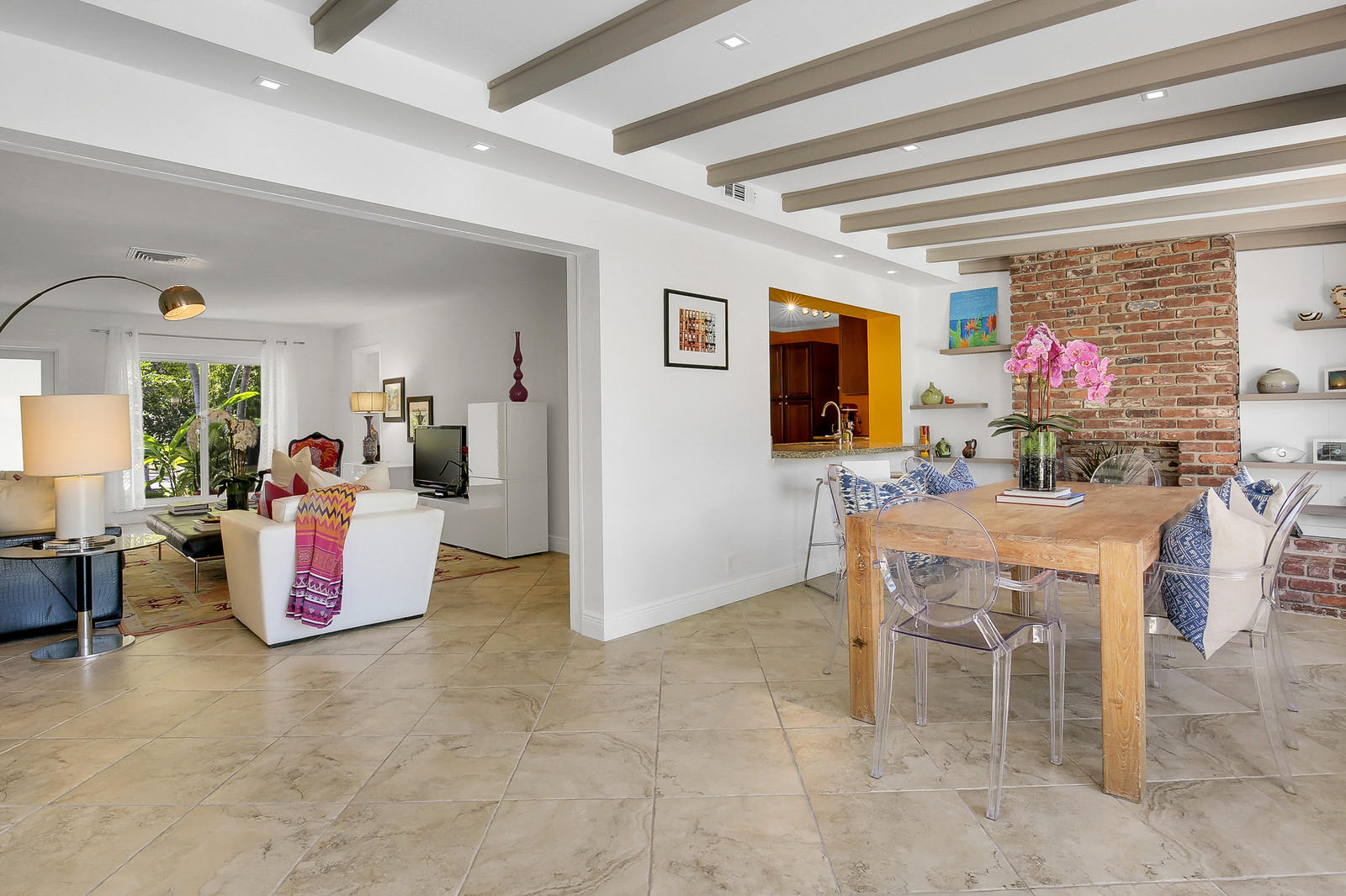 253 Costello Road West Palm Beach, FL 33405 - Photo 4 of 27 dining room