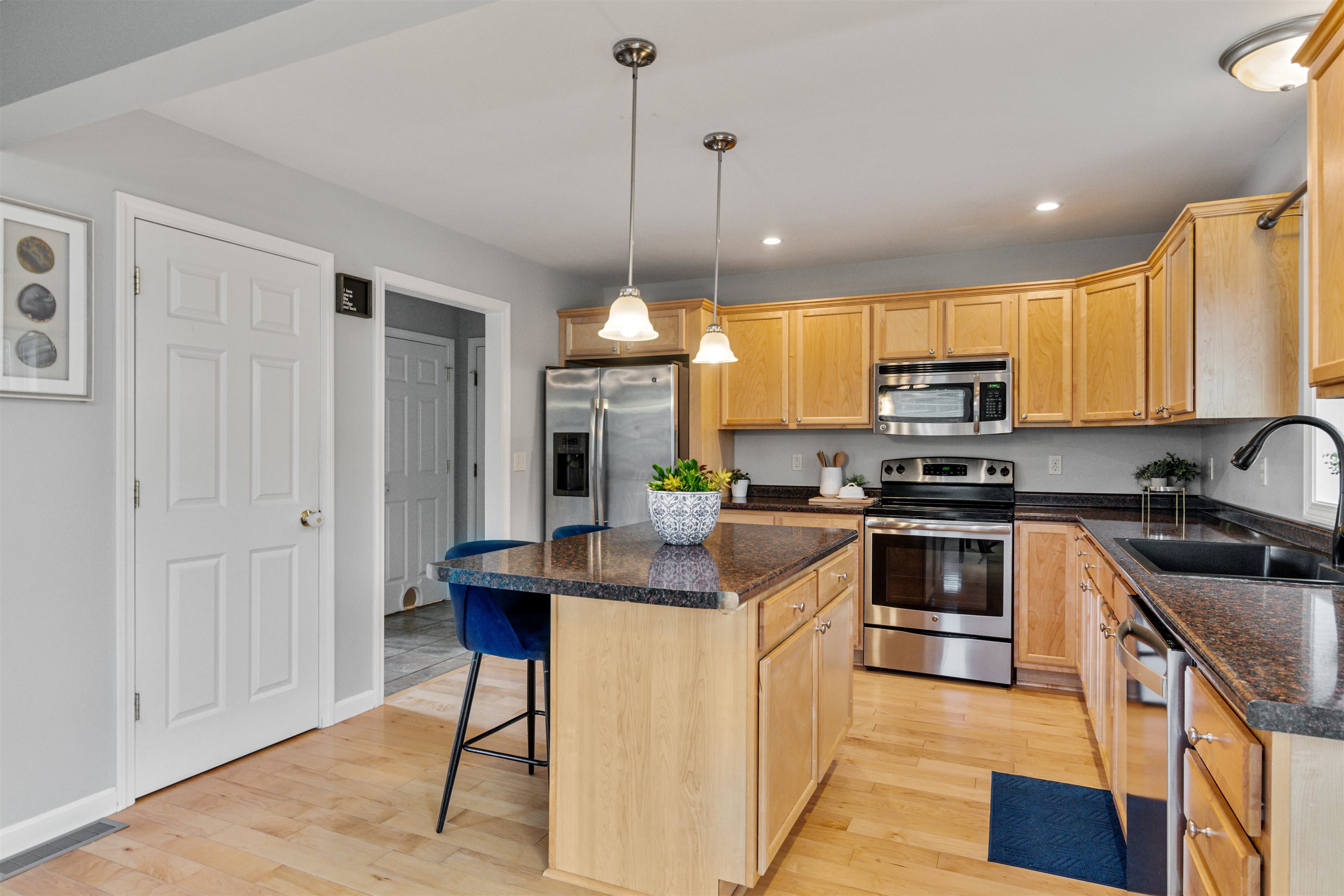 65 Bushey Road Fairfax, VT 05454 - Photo 7 of 60