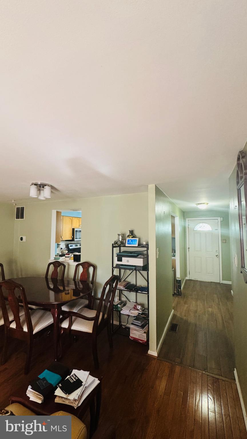 41 Shady Spring Place Gaithersburg, MD 20877 - Photo 13 of 39