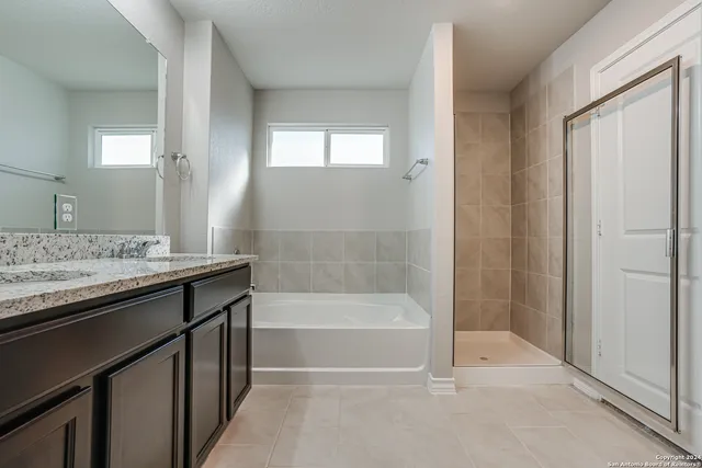 $1,900 | 422 Sabine River, Cibolo, TX 78108