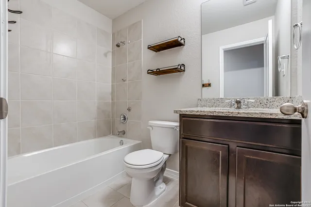 $1,900 | 422 Sabine River, Cibolo, TX 78108