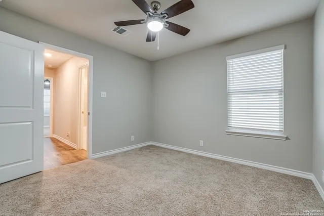 $1,900 | 422 Sabine River, Cibolo, TX 78108