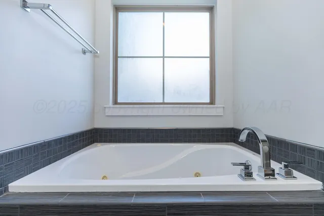 $639,900 | 6306 Glenwood Drive, Amarillo, TX 79119