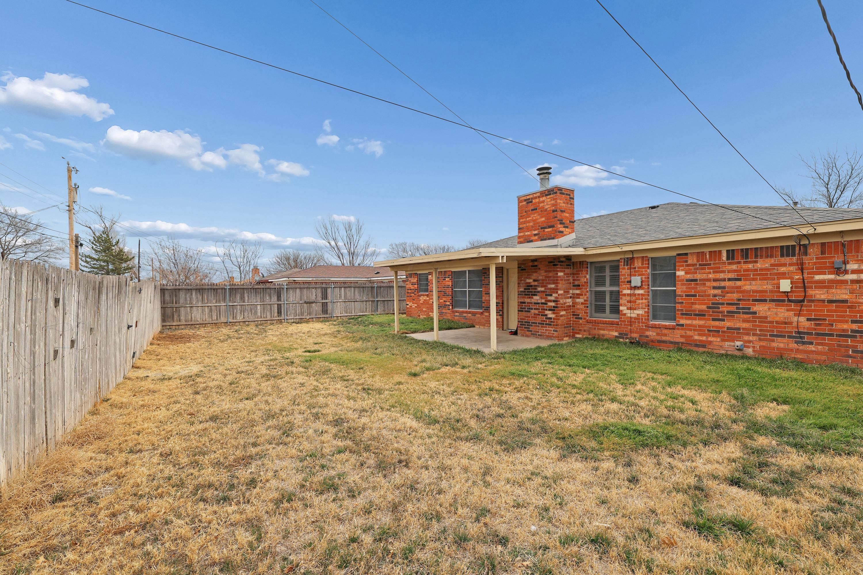 1116 Trinchera Drive Amarillo, TX 79110 - Photo 16 of 19 19-Backyard