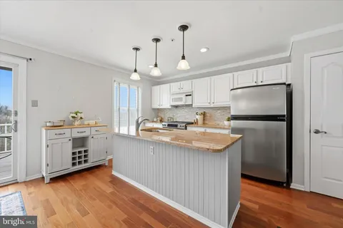 $399,000 | 304 Huntington Court, Unit 62, West Chester, PA 19380