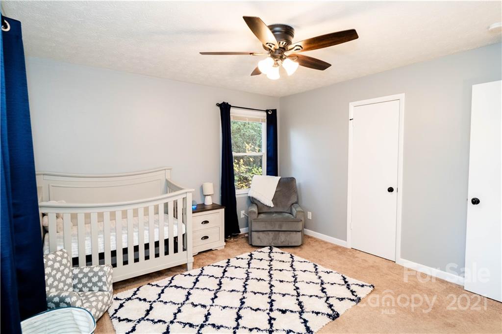 352 Bennett Road Candler, NC 28715 - Photo 18 of 32 Gallery Image 18