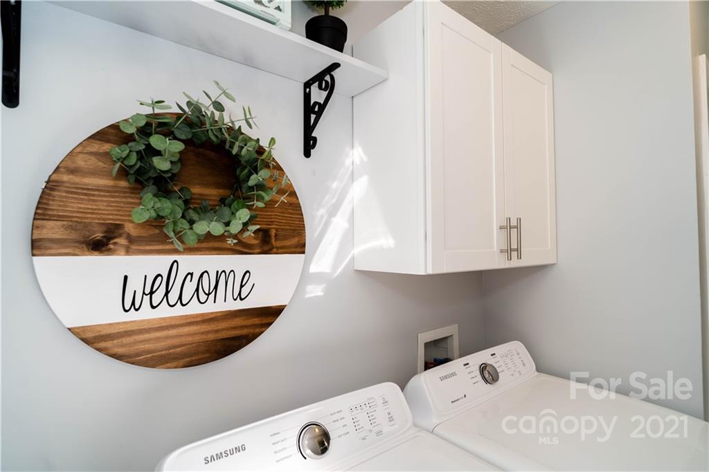 352 Bennett Road Candler, NC 28715 - Photo 3 of 32 Gallery Image 3