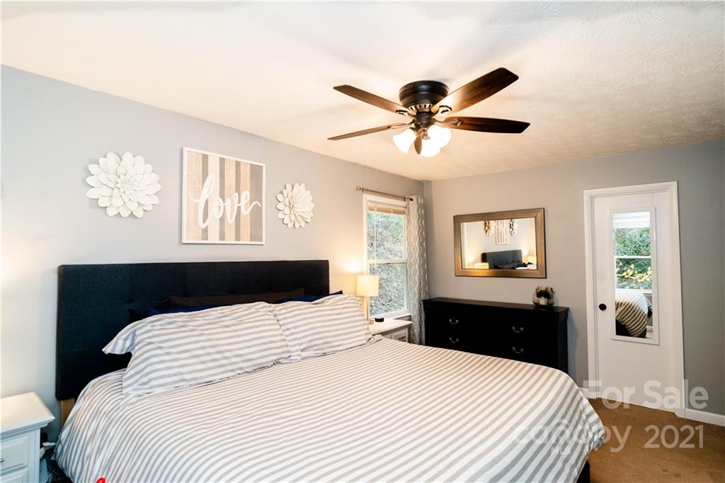 352 Bennett Road Candler, NC 28715 - Photo 21 of 32 Gallery Image 21